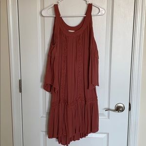 Gorgeous midi dress with detail